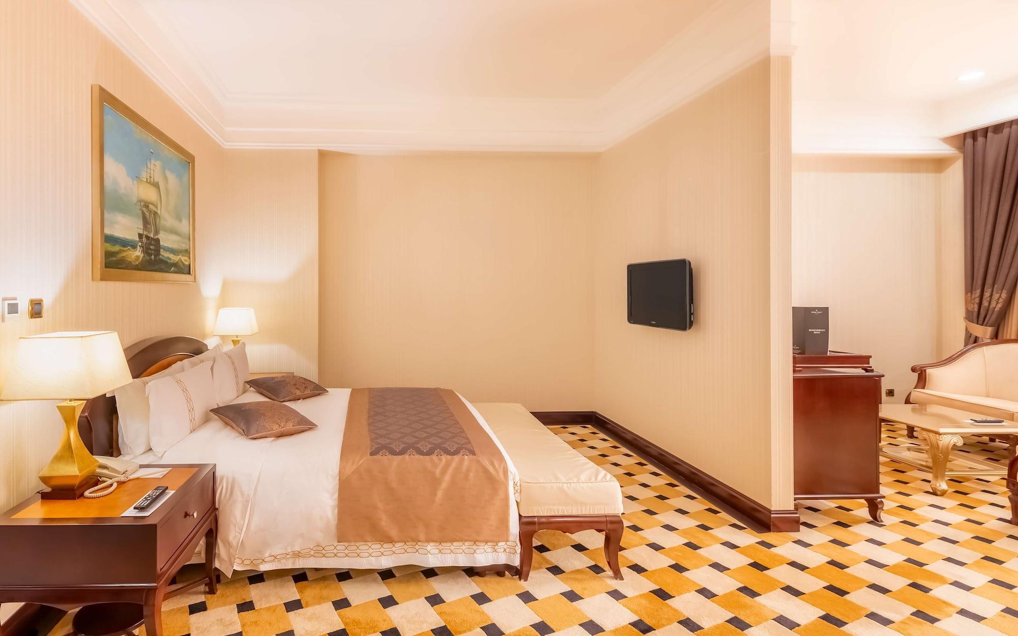 Royal Tulip 5*
