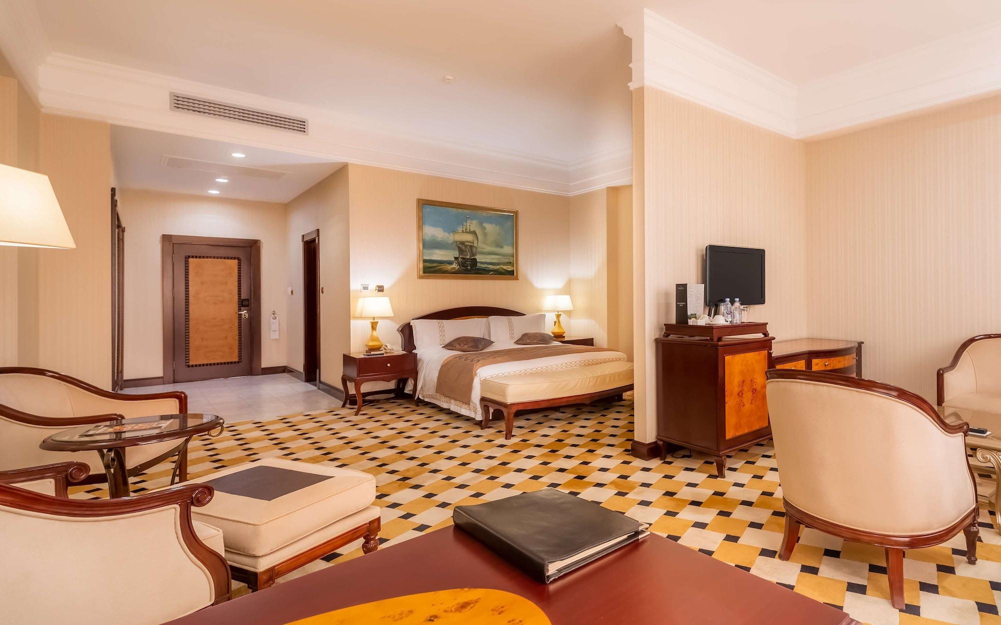 Royal Tulip 5* Almaty