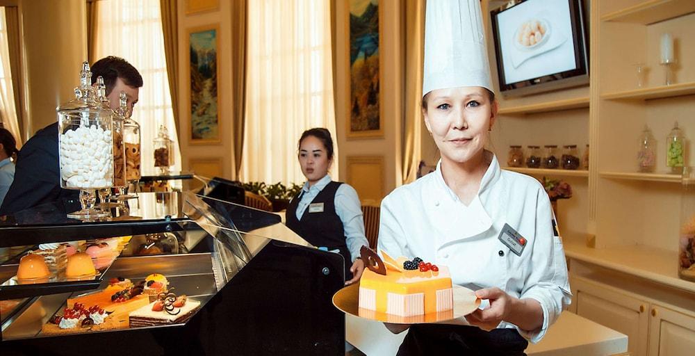 Royal Tulip Hotel 5*