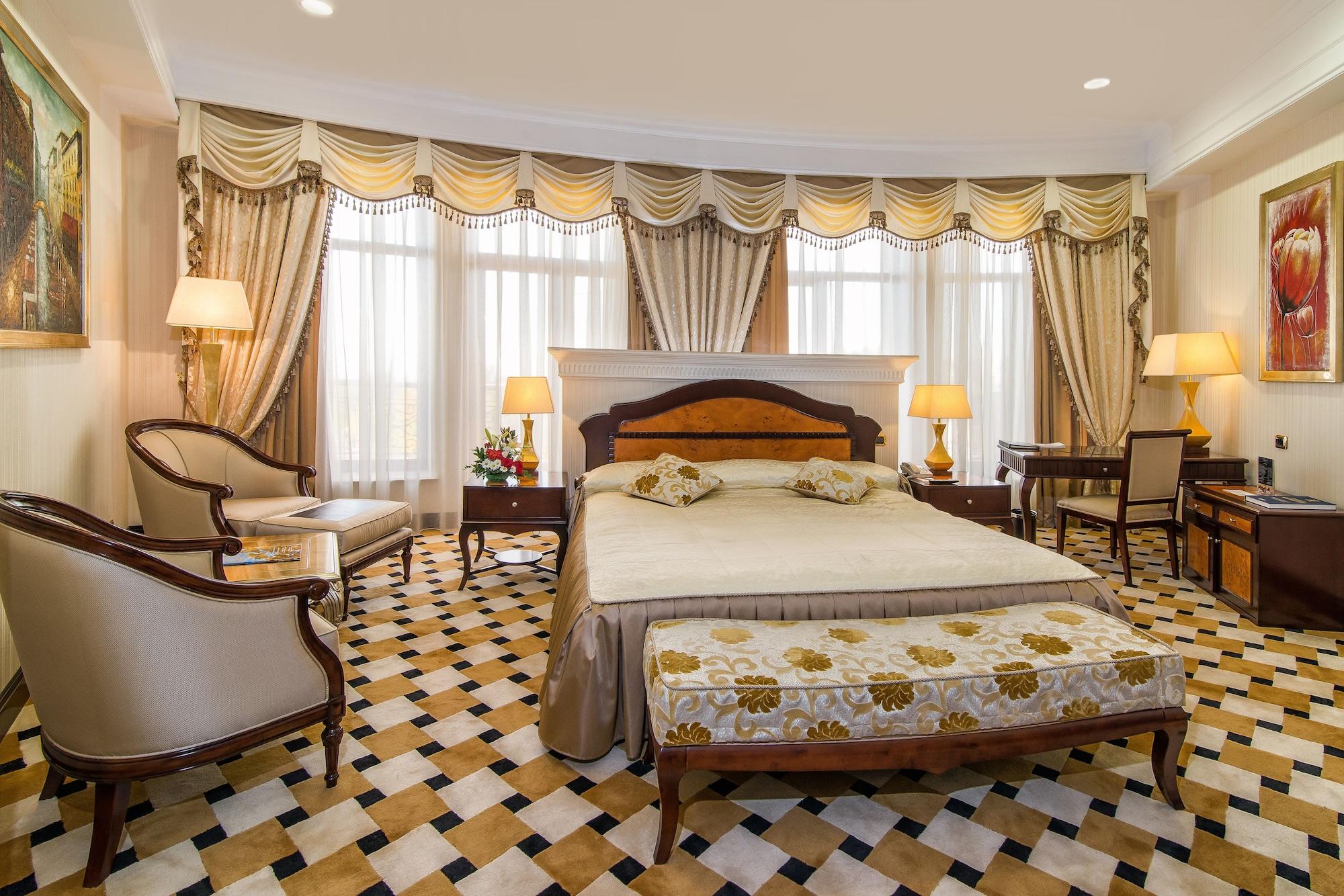Royal Tulip 5*